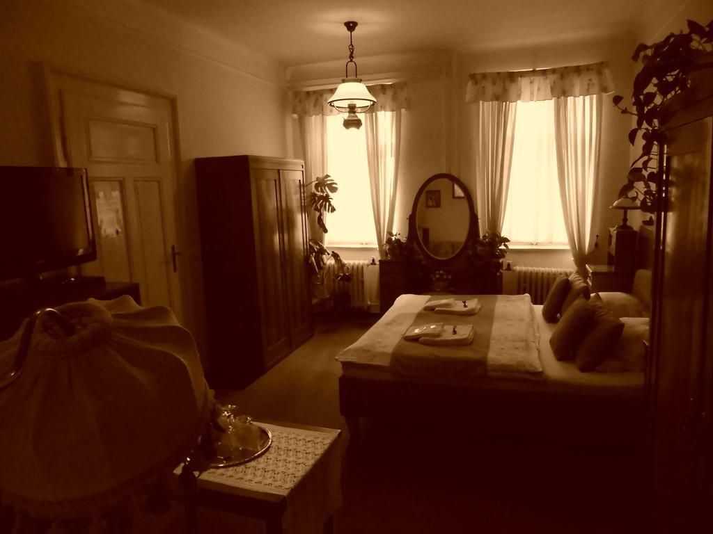 Hotel Excellent Kroměříž Habitación foto